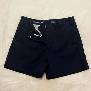 3/$25 🌟 GAP Weekend Shorts